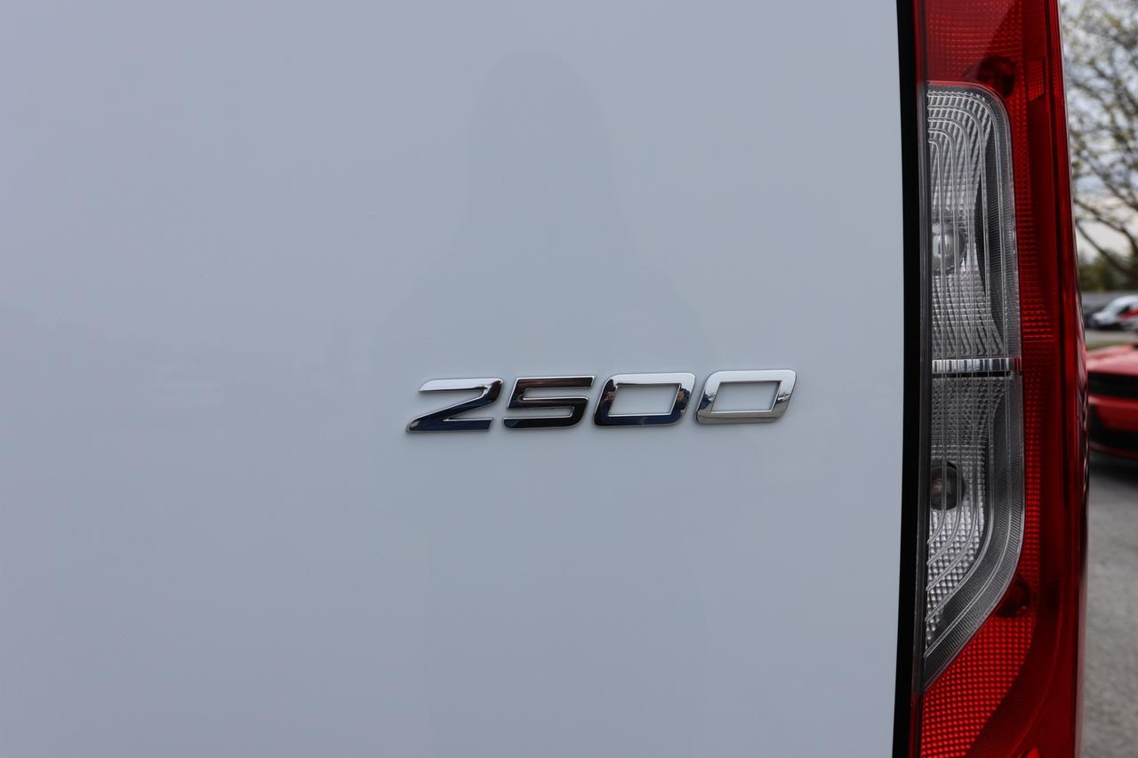 2022 Mercedes-Benz Sprinter Cargo Van 2500-2.0L DIESEL-3PASS/BCAM/PUSH START/CRUISE/P WI Photo