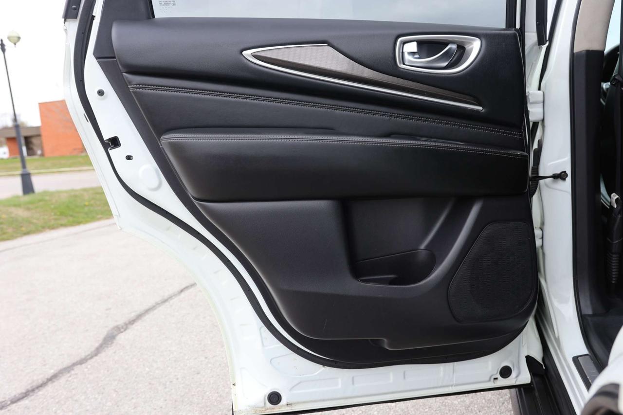 2018 Infiniti QX60 PURE-AWD-7PASS-R STARTER/360 CAM/NAV//LEATHER/P SEATS/H SEATS/KEYLESS/BLUETOOTH/SUNROOF Photo