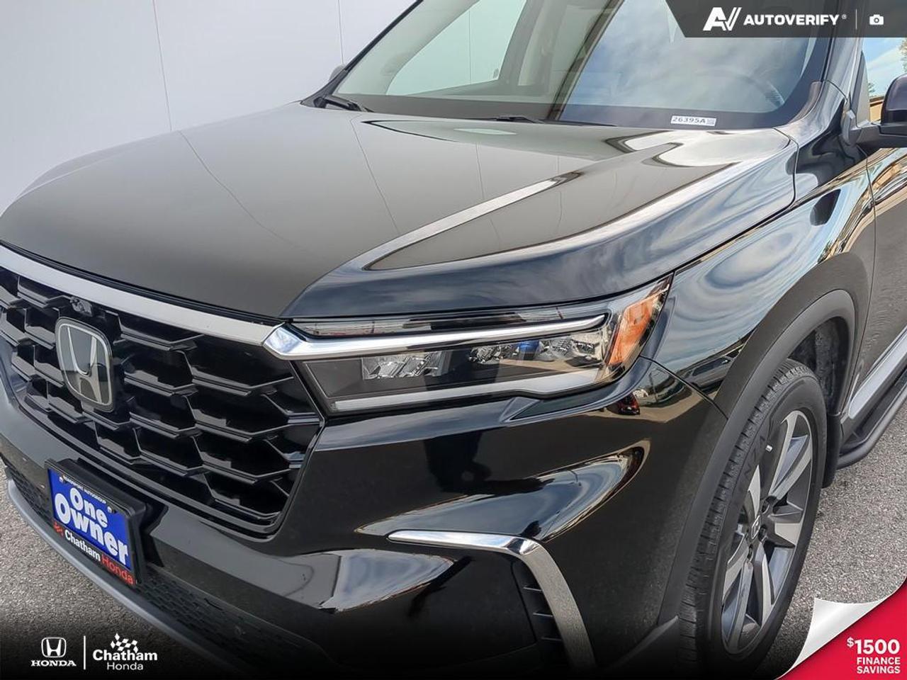 2023 Honda Pilot Touring AWD Photo