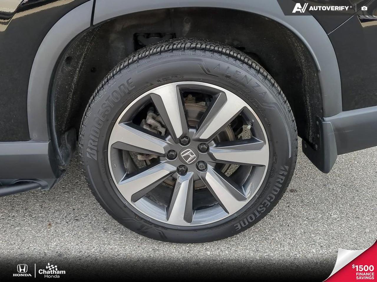 2023 Honda Pilot Touring AWD Photo