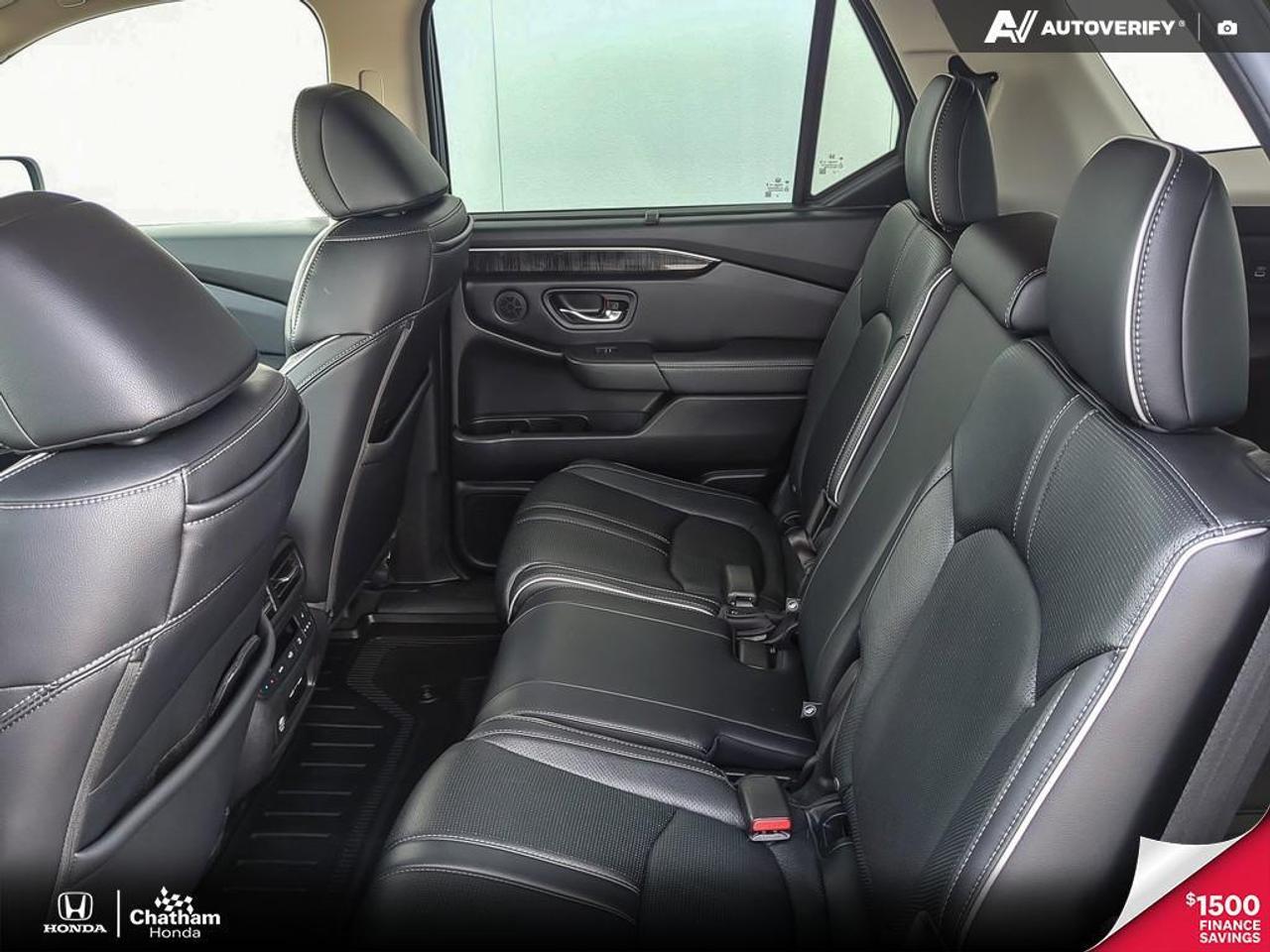 2023 Honda Pilot Touring AWD Photo