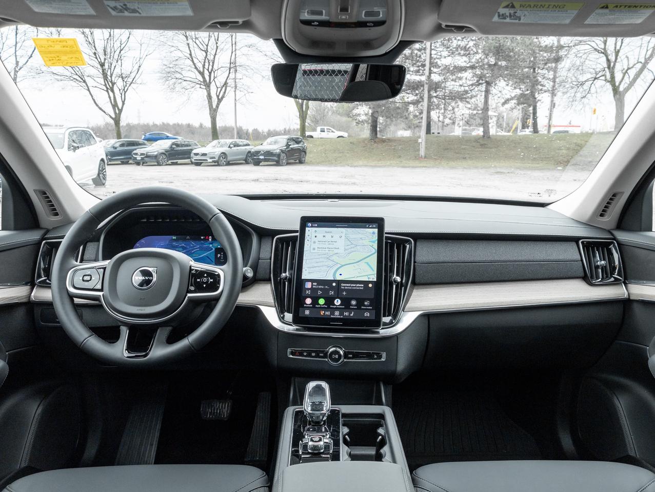 2026 Volvo XC90 B6 AWD PLUS 7-Seater  LOW MILEAGE  LIKE NEW  CPO Photo