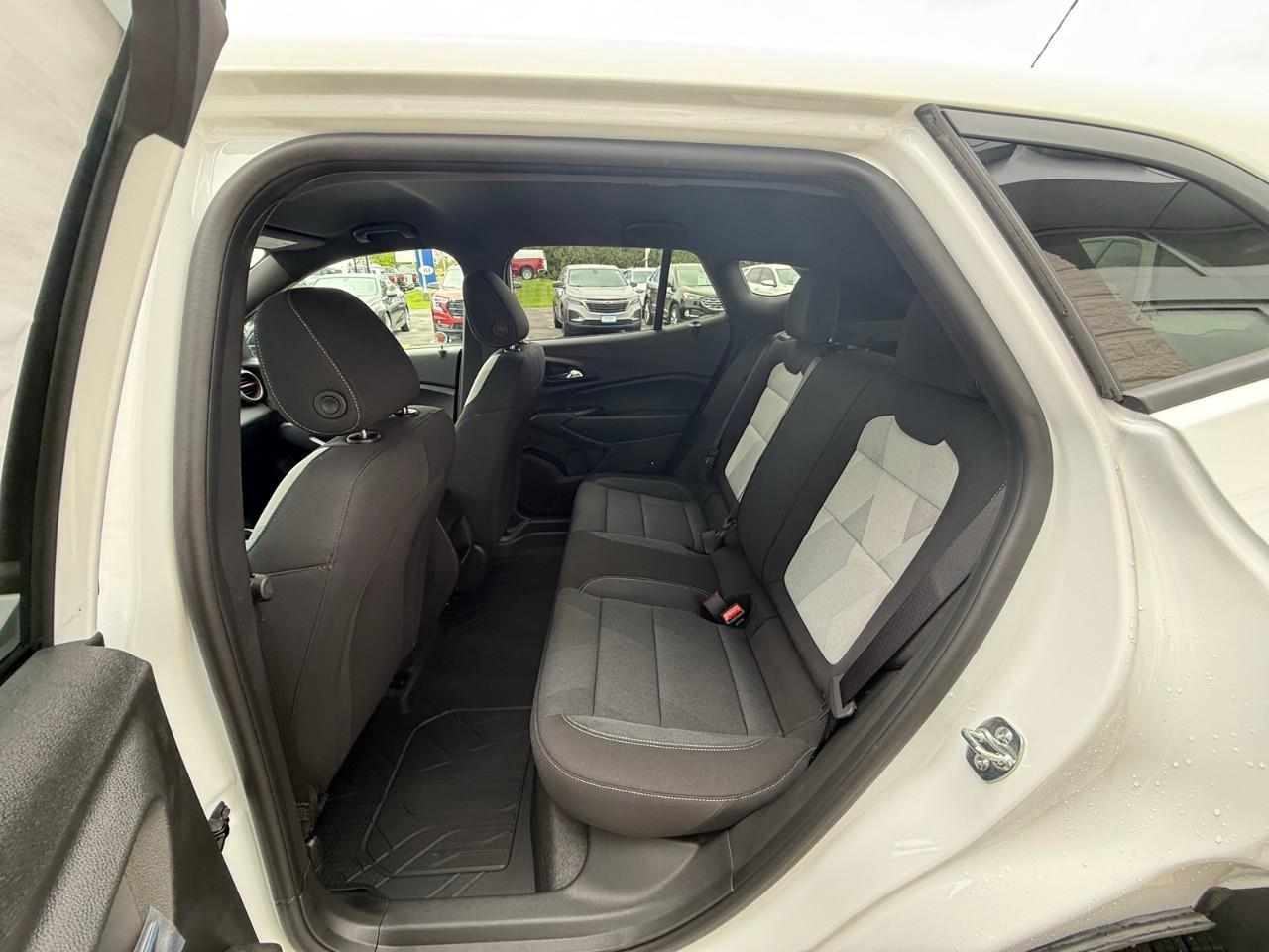 2026 Chevrolet Trax 1RS 4dr Front-Wheel Drive Photo