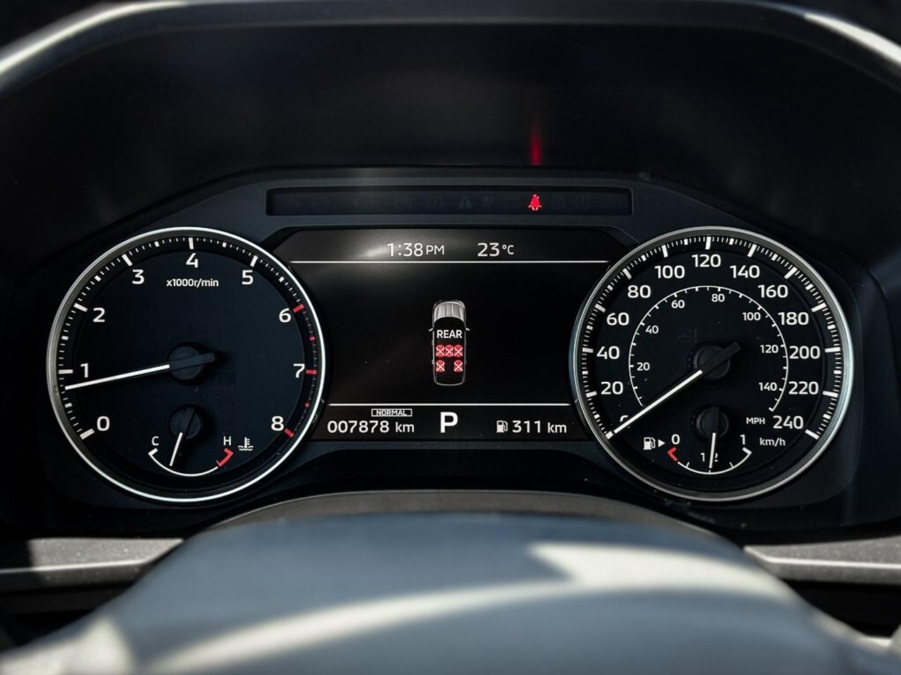2025 Mitsubishi Outlander ES   AWD   HEATED SEATS   CARPLAY   BLINDSPOT Photo