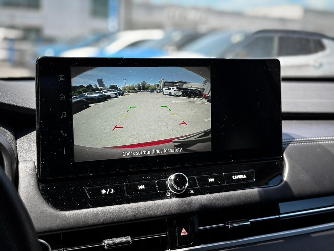 2025 Mitsubishi Outlander ES   AWD   HEATED SEATS   CARPLAY   BLINDSPOT Photo