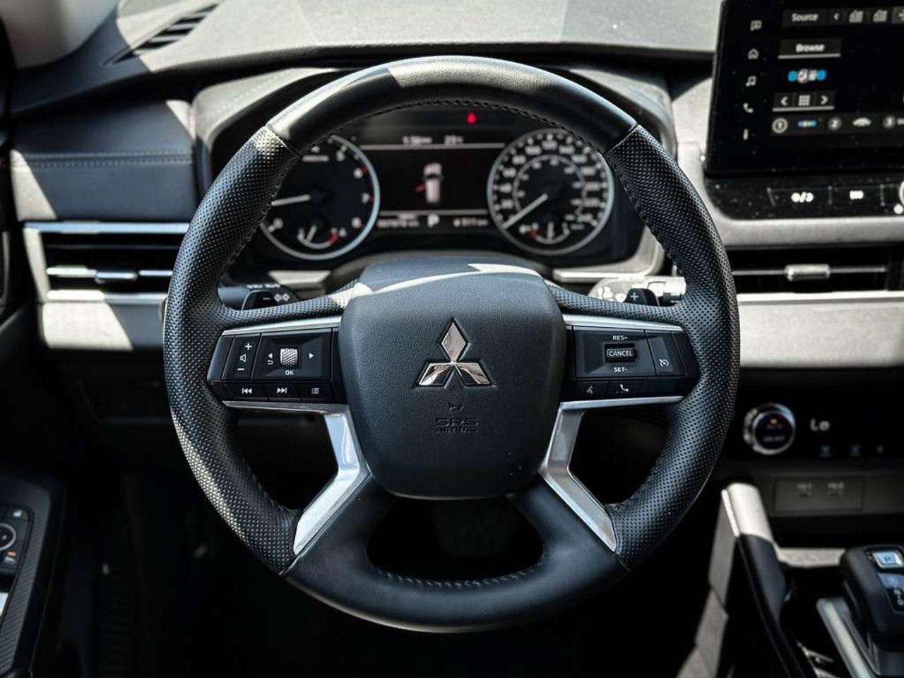 2025 Mitsubishi Outlander ES   SOLD BY EMILY AND HAILEY THANK YOU!!! Photo