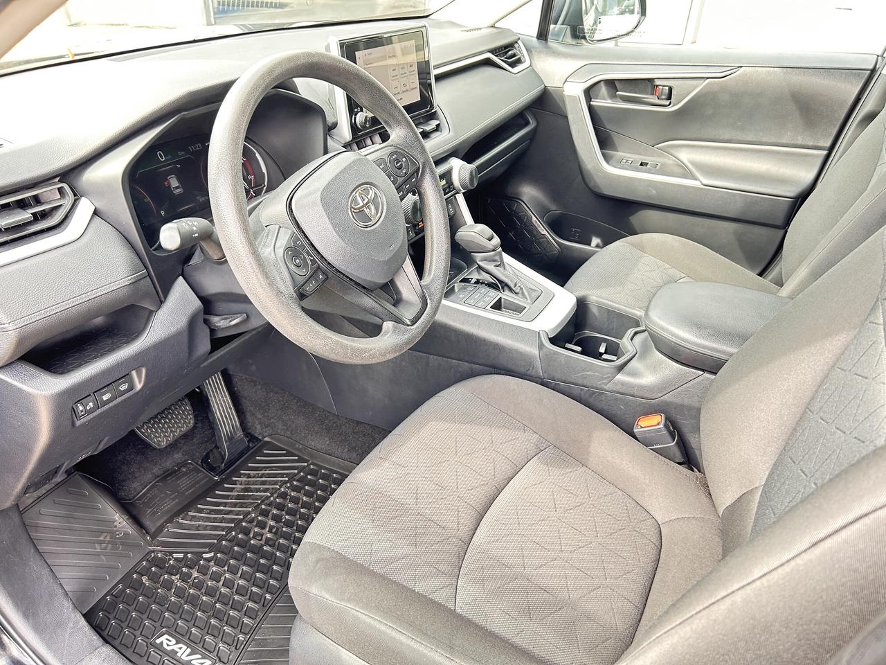 2023 Toyota RAV4 LE Photo
