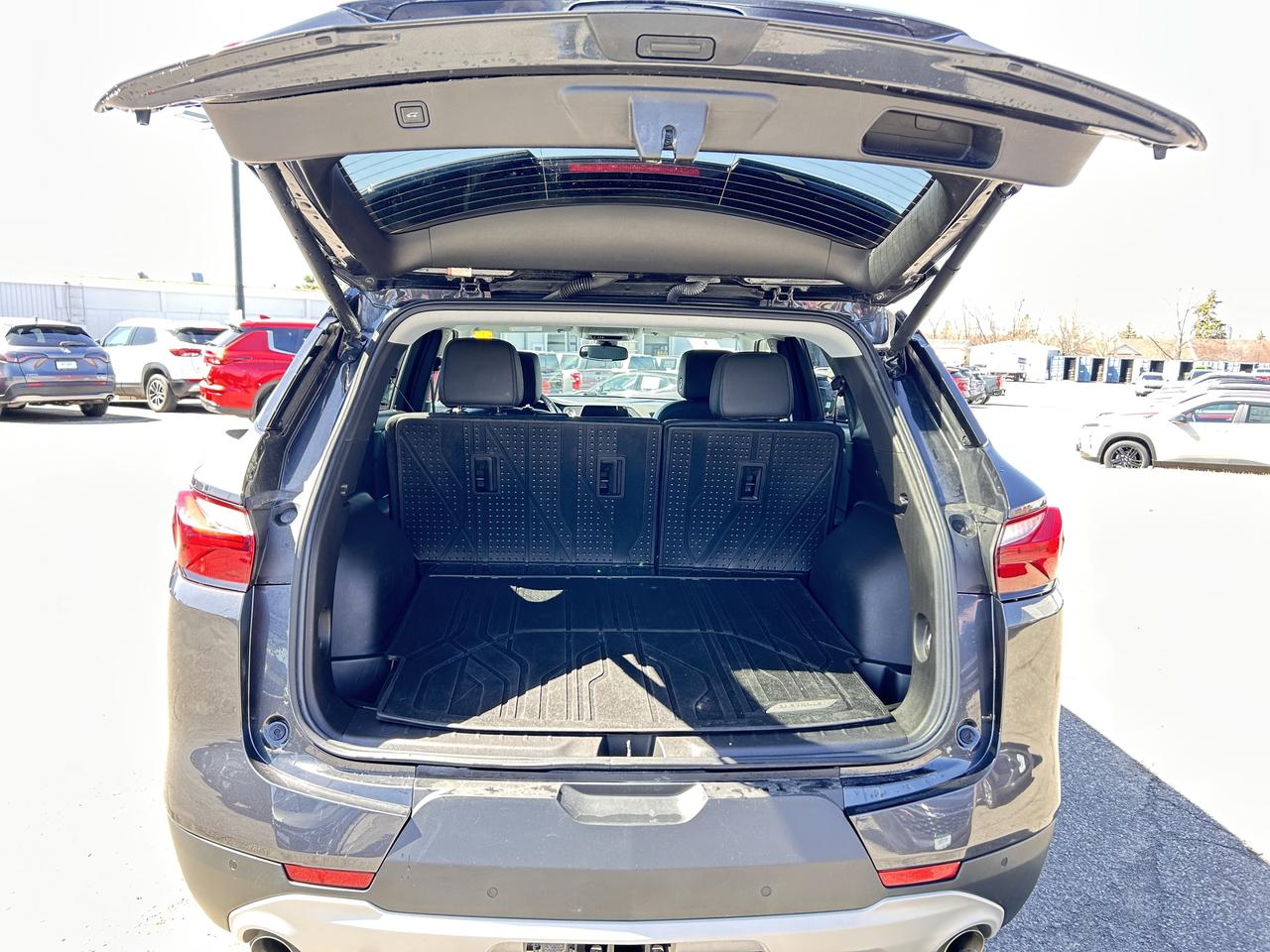 2022 Chevrolet Blazer Luxury SUV AWD LT Photo