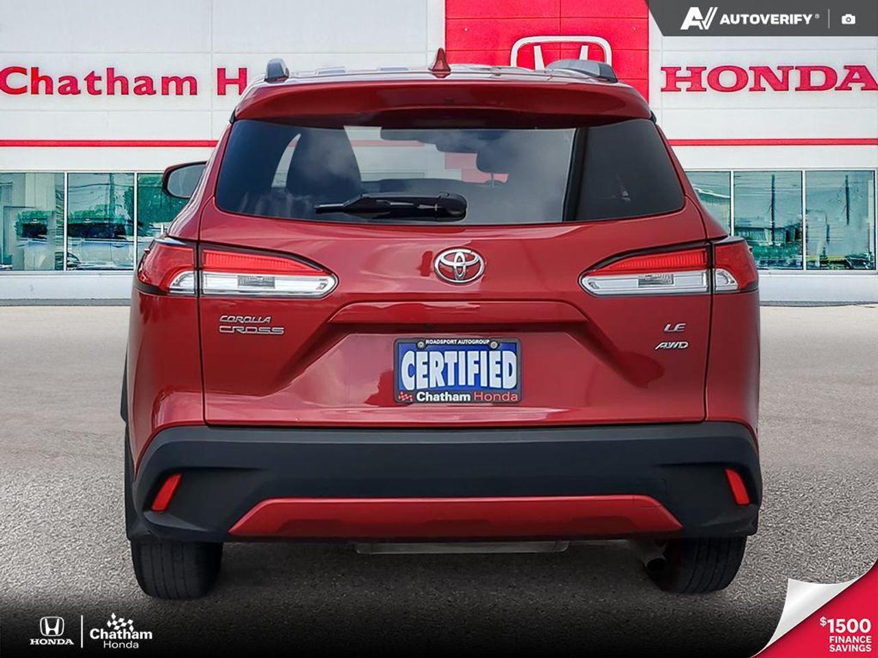 2022 Toyota Corolla Cross LE AWD Photo