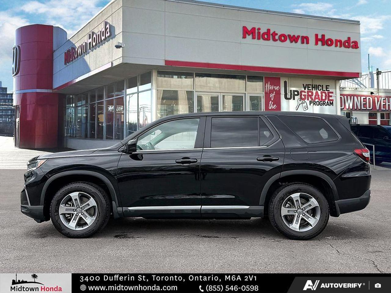2025 Honda Pilot CPO   LESS THAN 10,000 KM   LEATHER INTERIOR   7 Photo