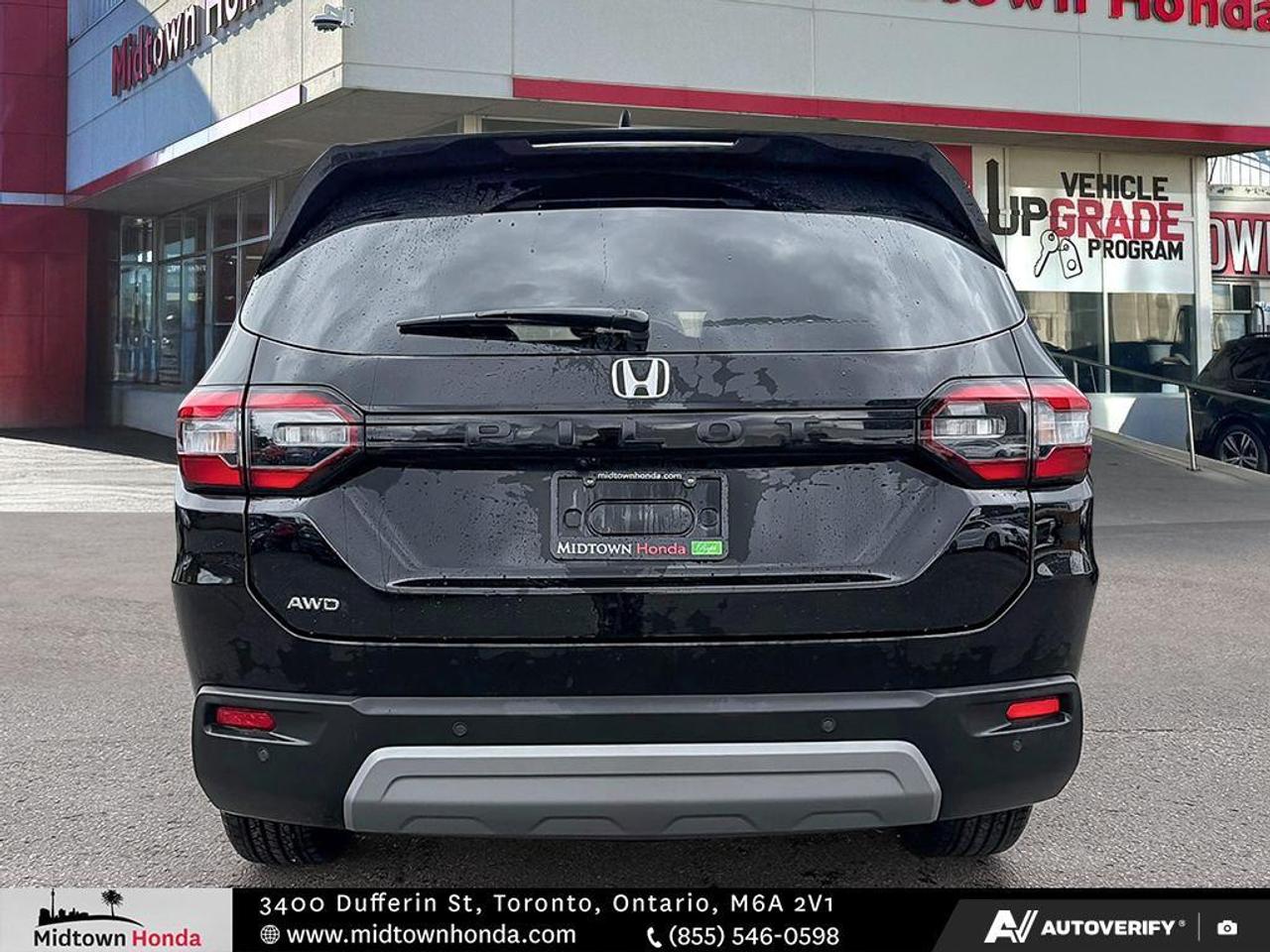 2025 Honda Pilot CPO   LESS THAN 10,000 KM   LEATHER INTERIOR   7 Photo