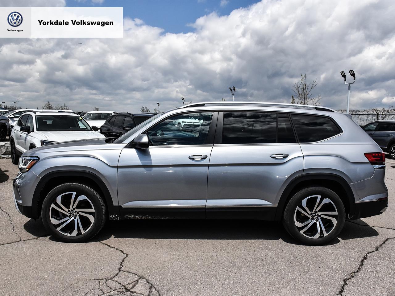 2022 Volkswagen Atlas  Photo2