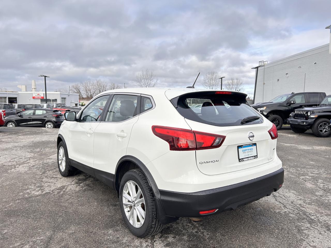 2019 Nissan Qashqai Sport S AWD Photo2