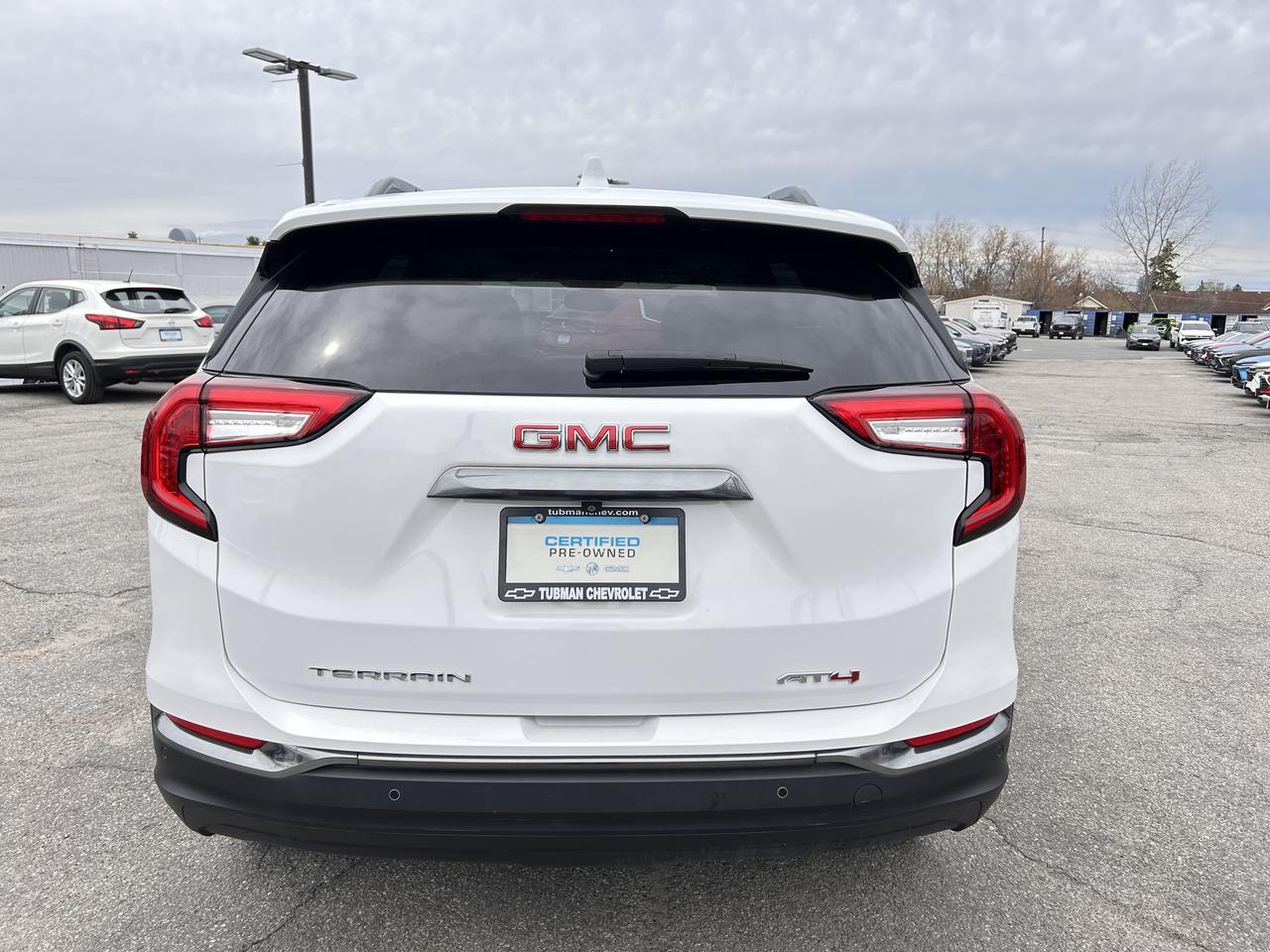 2024 GMC Terrain SLT AWD Photo