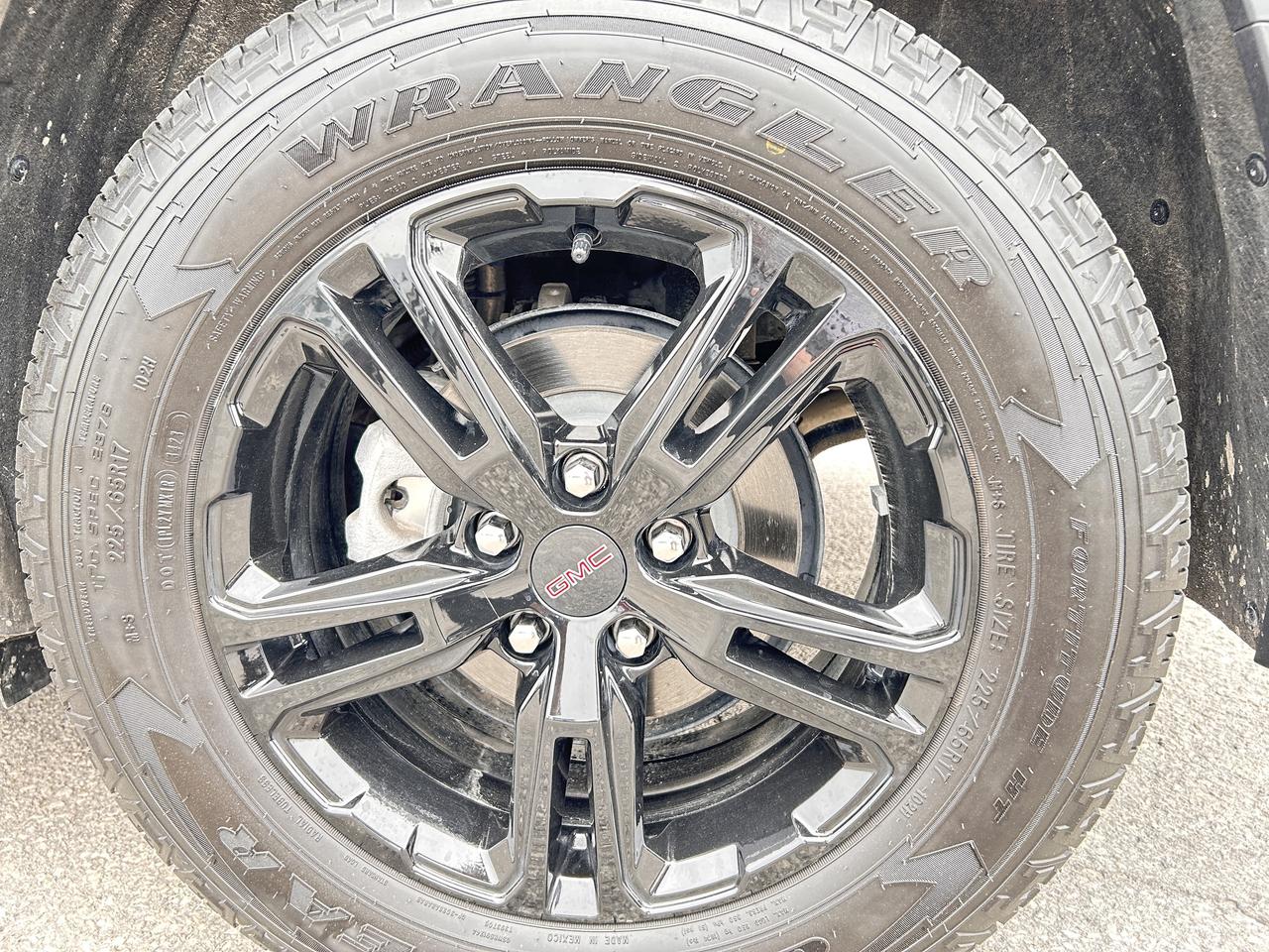 2024 GMC Terrain SLT AWD Photo