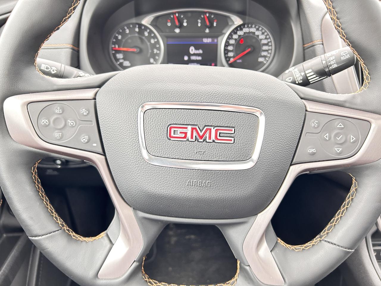 2024 GMC Terrain SLT AWD Photo