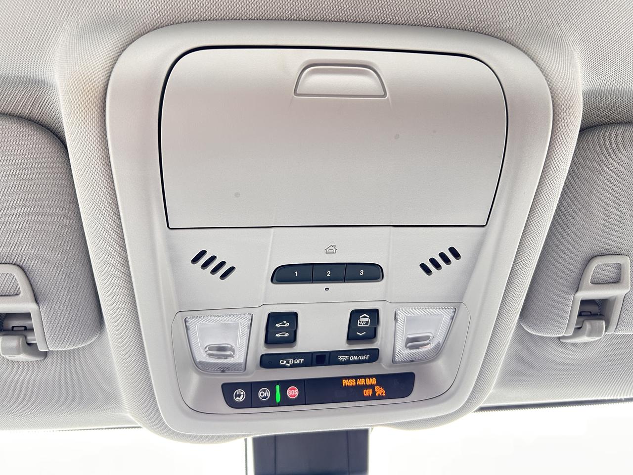 2024 GMC Terrain SLT AWD Photo