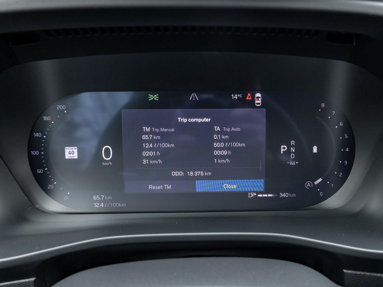 2025 Volvo XC40 B5 AWD Core GREAT VALUE  FIN RATE 3.49%* UP TO 84M Photo