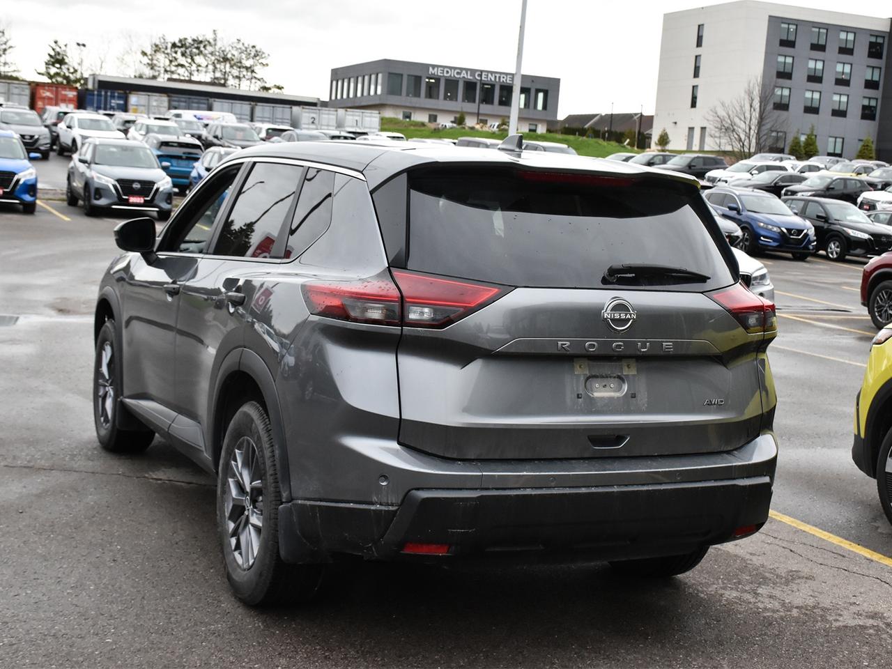 2024 Nissan Rogue S  - Alloy Wheels -  Heated Seats Photo3