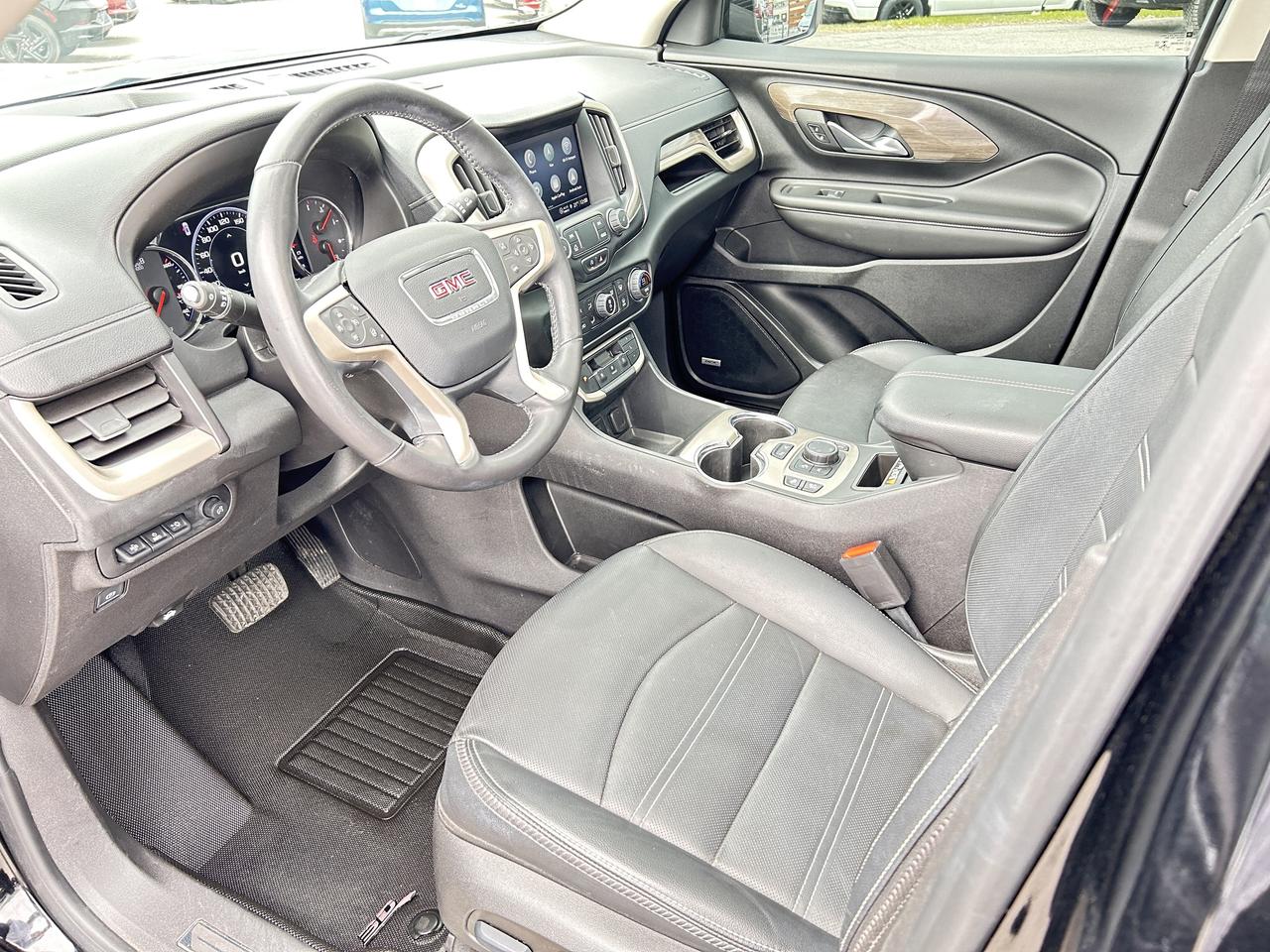 2022 GMC Terrain DENALI AWD Photo