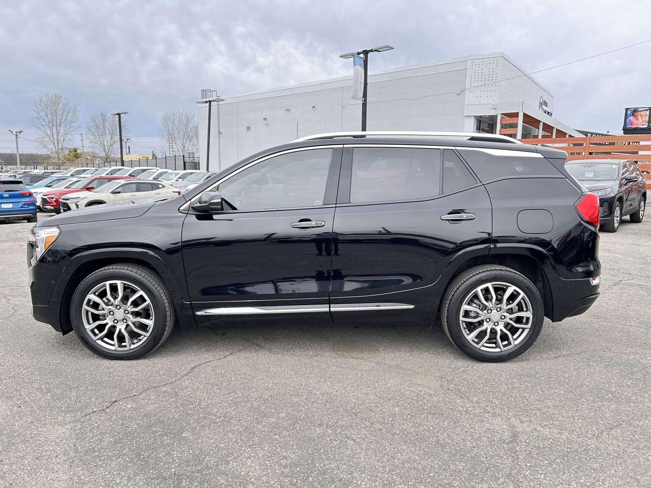 2022 GMC Terrain DENALI AWD Photo