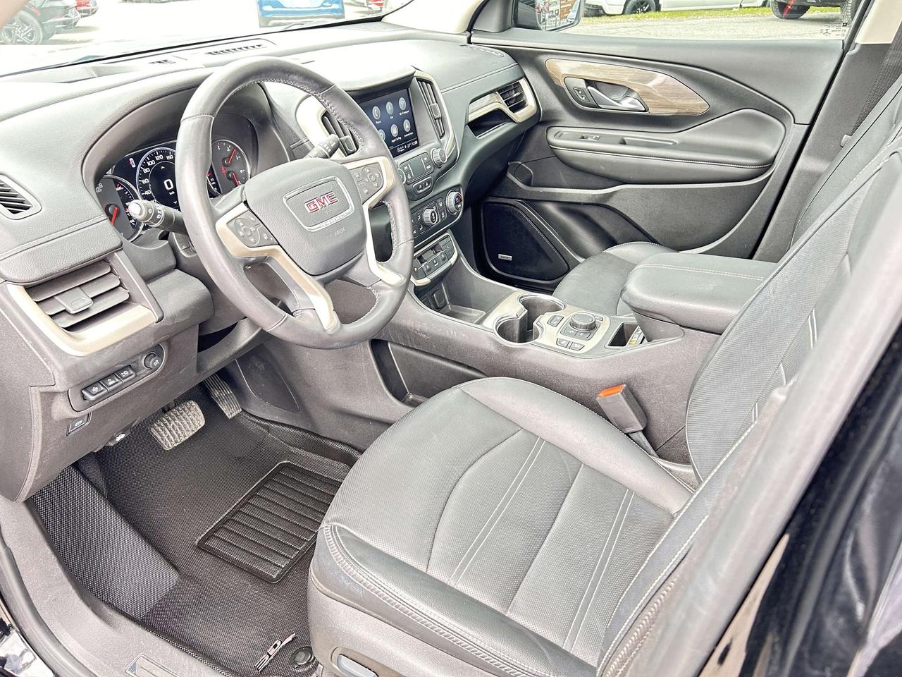 2022 GMC Terrain DENALI AWD Photo