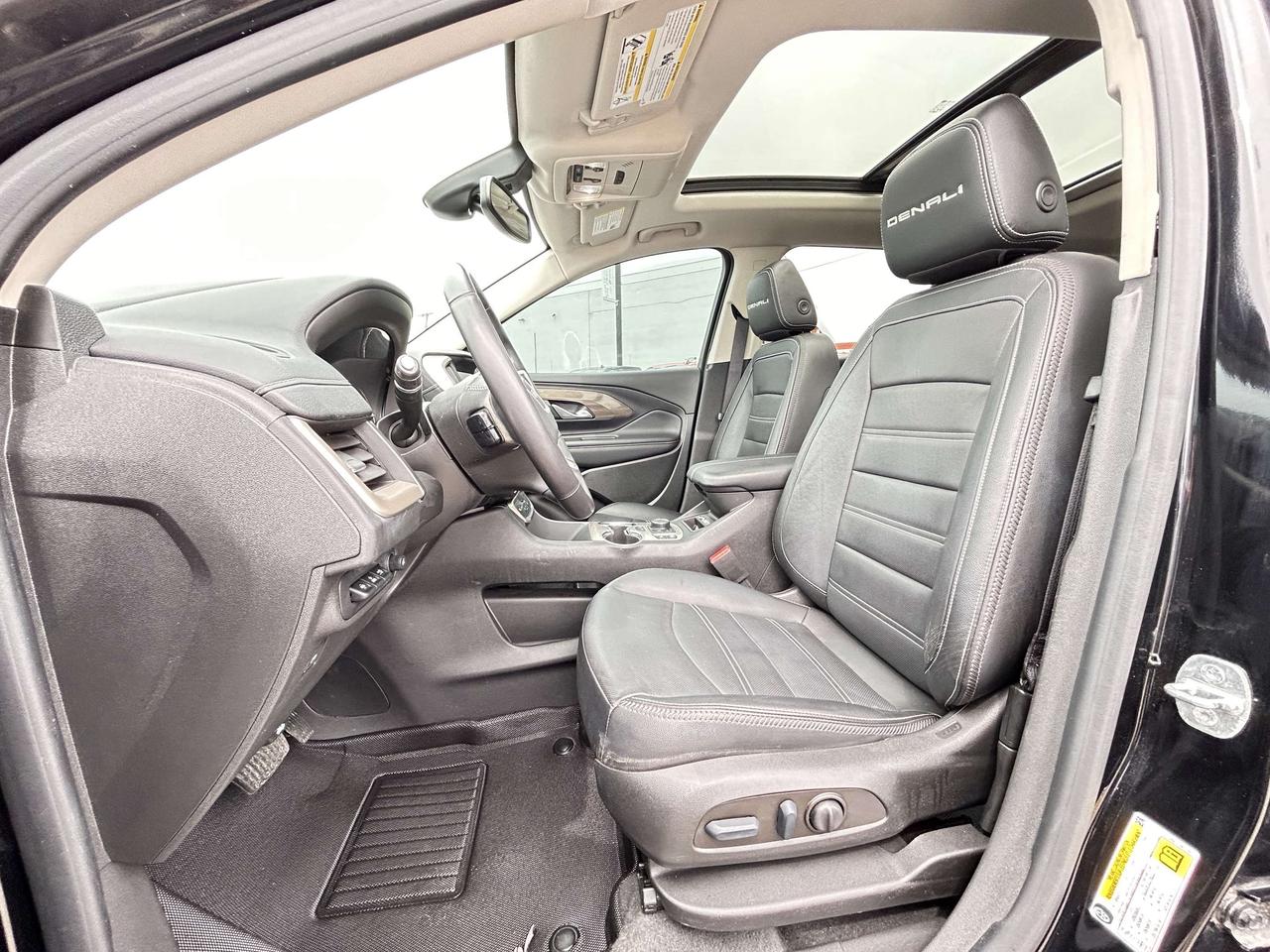 2022 GMC Terrain DENALI AWD Photo