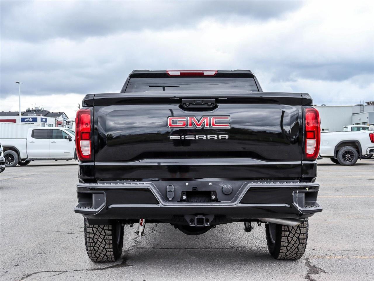 2026 GMC Sierra 1500 Crew Cab Short Box 4-Wheel Drive Pro Photo3