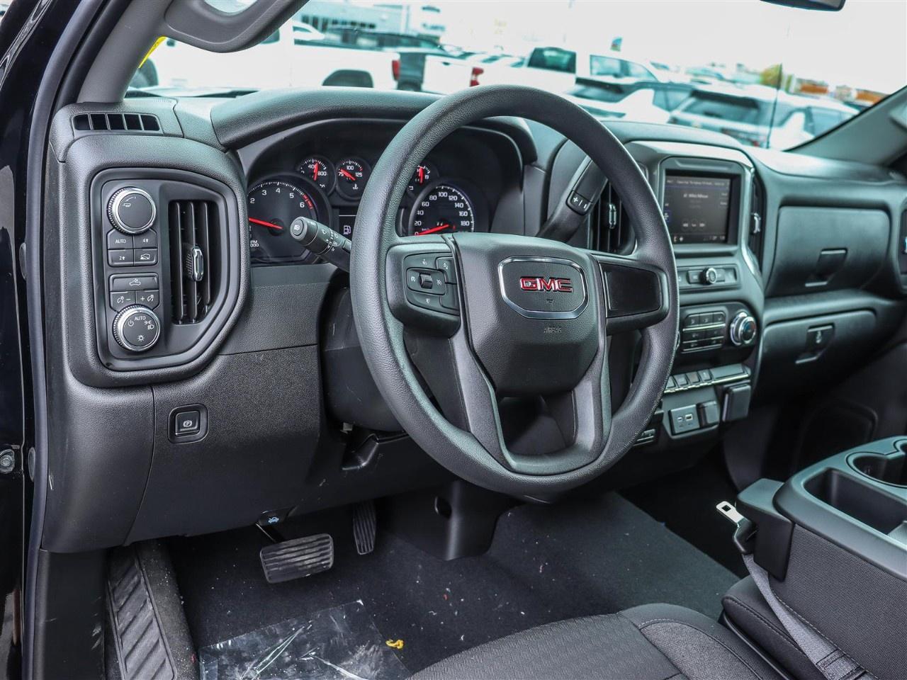 2026 GMC Sierra 1500 Crew Cab Short Box 4-Wheel Drive Pro Photo