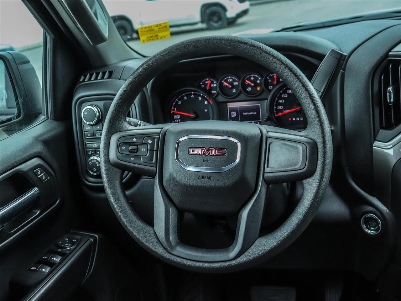 2026 GMC Sierra 1500 Crew Cab Short Box 4-Wheel Drive Pro Photo