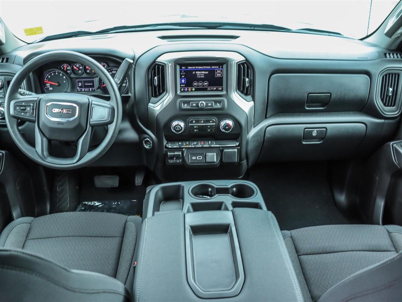 2026 GMC Sierra 1500 Crew Cab Short Box 4-Wheel Drive Pro Photo