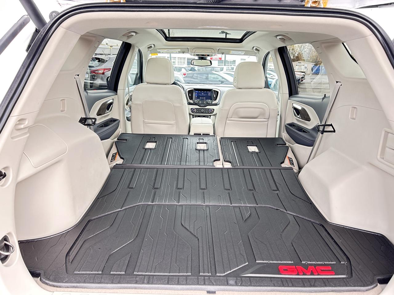 2024 GMC Terrain DENALI AWD Photo
