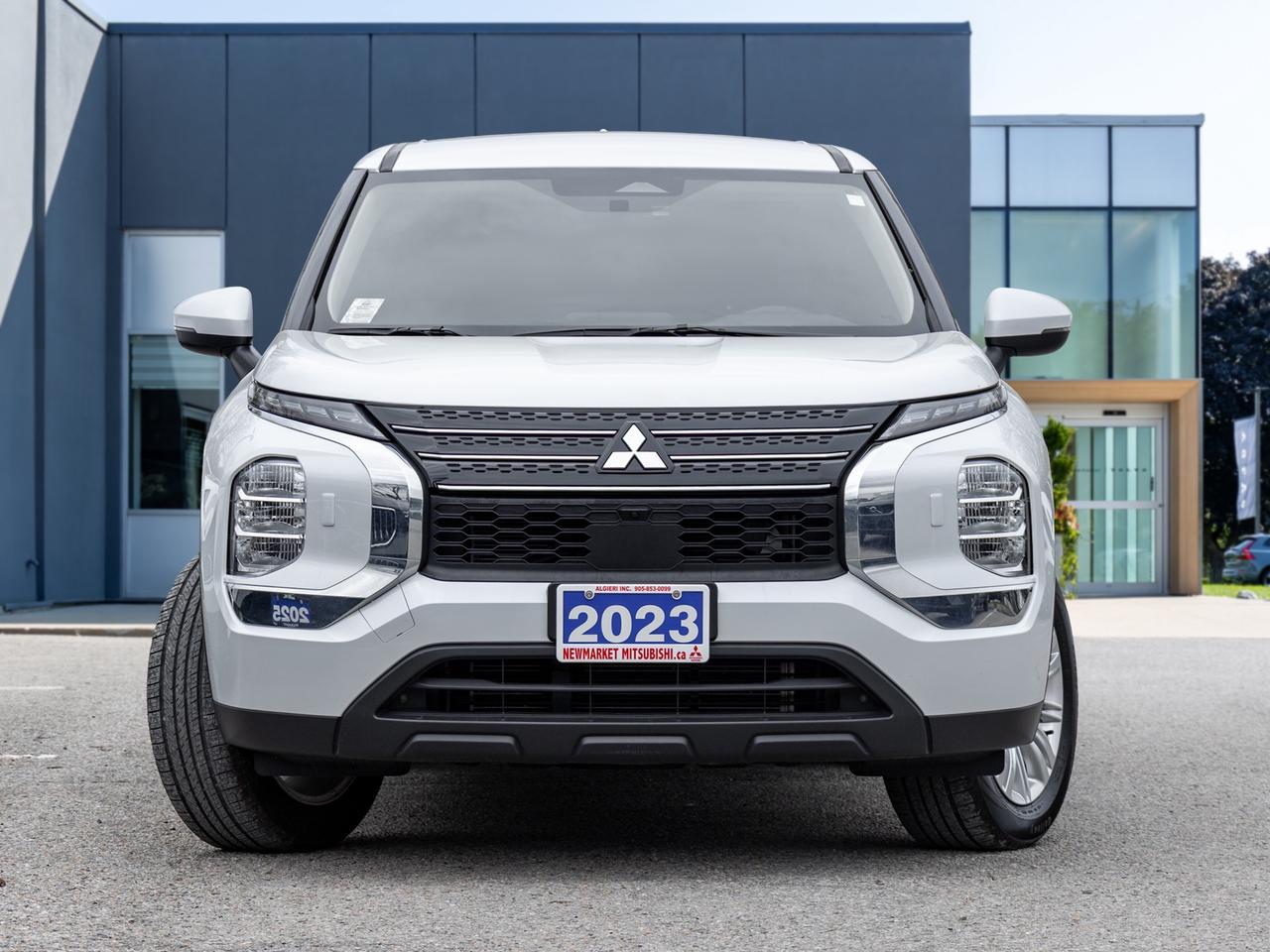2023 Mitsubishi Outlander ES S-AWC CPO FINANCE RATES FOR AS LOW AS 0.90% Photo