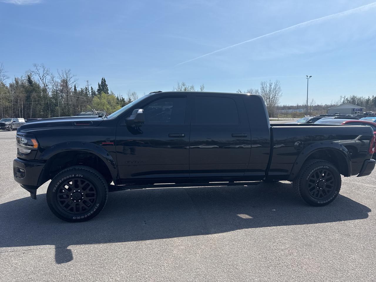 2022 RAM 3500 Limited Photo2