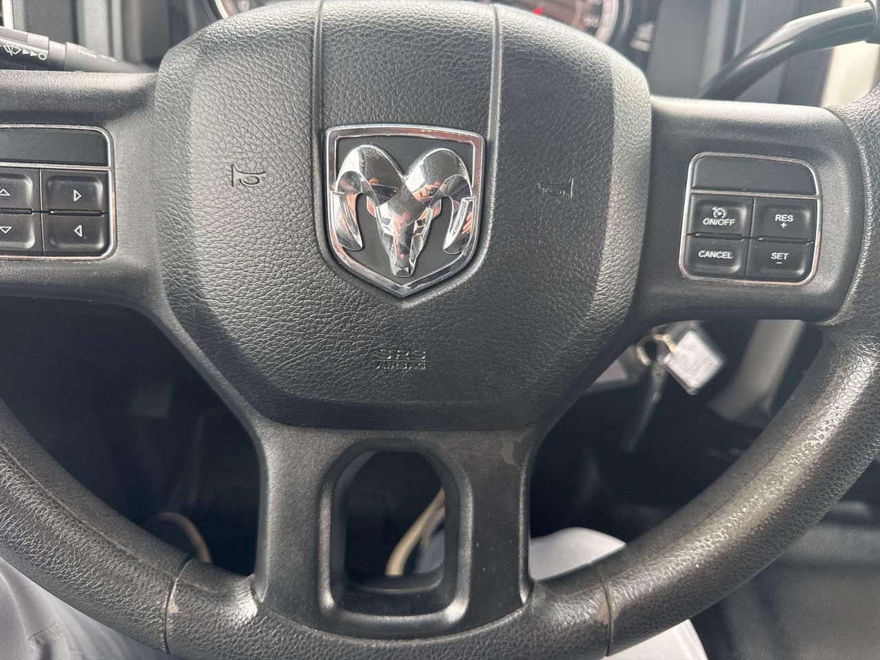 2018 RAM 3500 SLT Photo