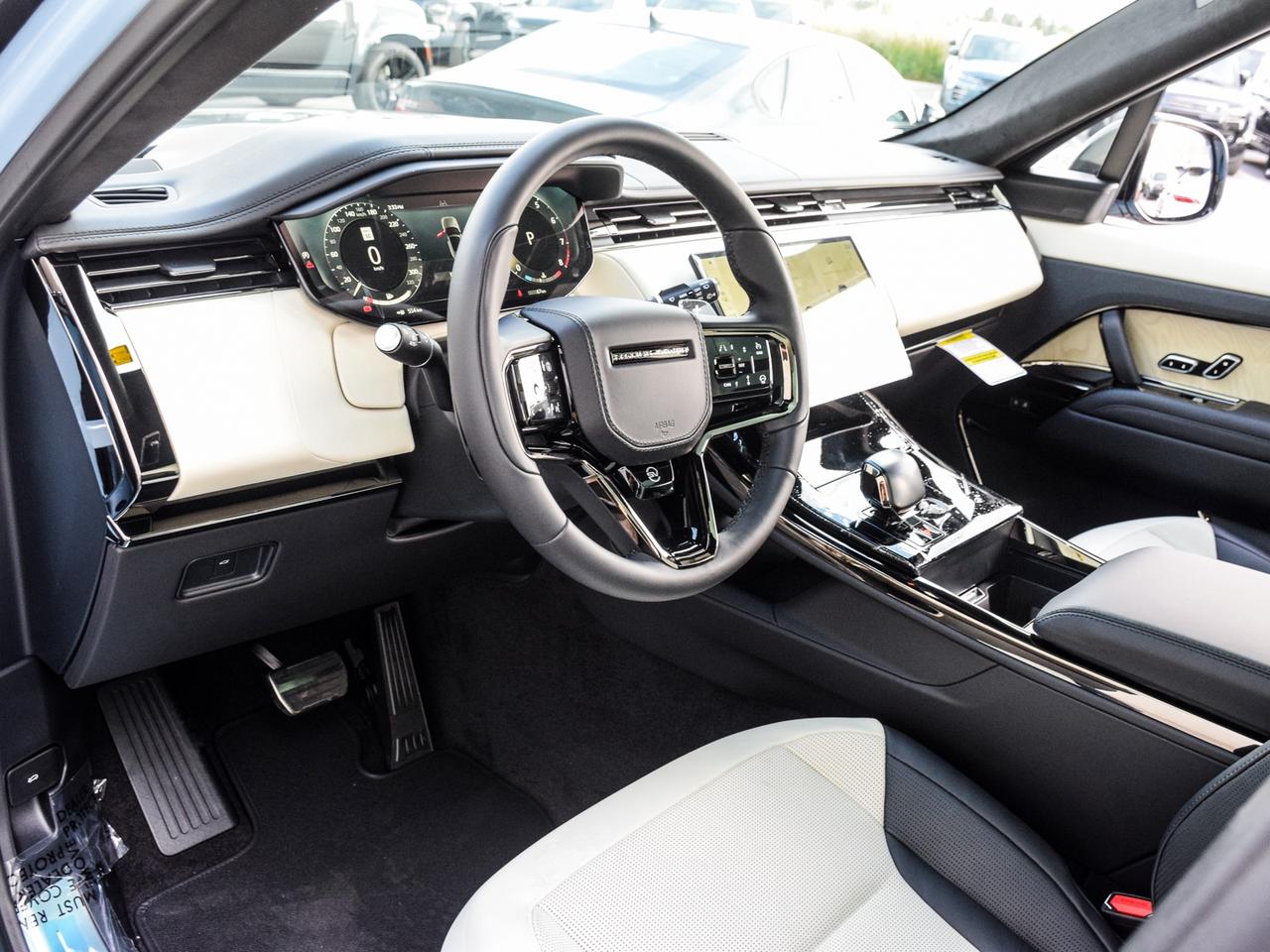 2025 Land Rover Range Rover Sport SV Edition Two Photo