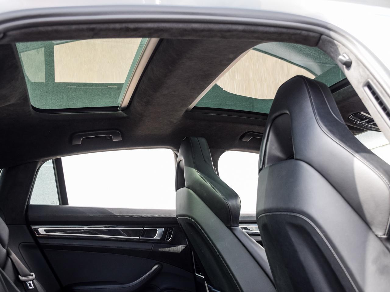 2017 Porsche Panamera Turbo Photo