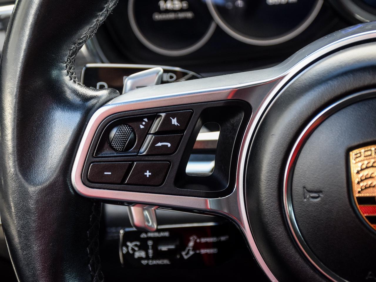 2017 Porsche Panamera Turbo Photo