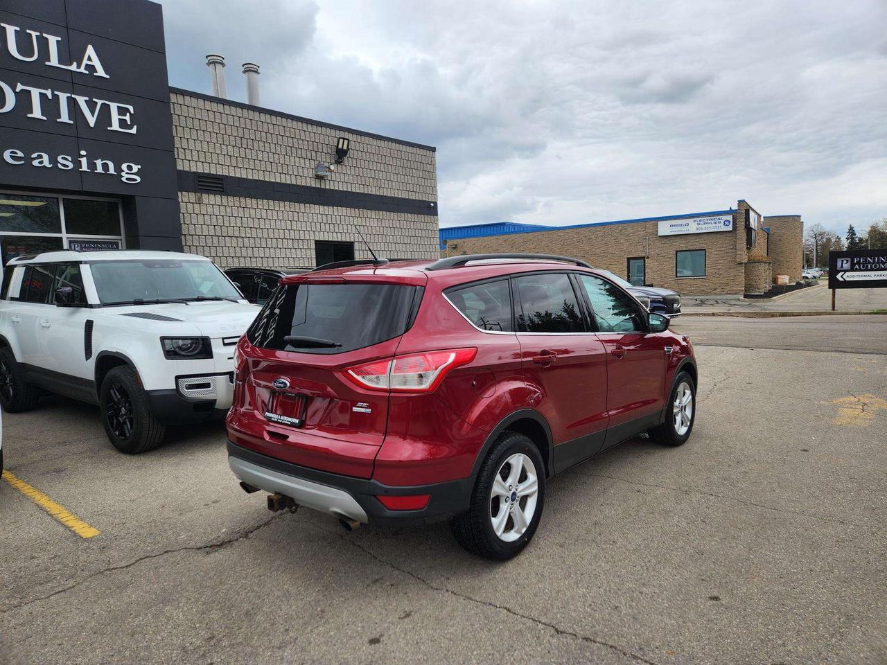 2016 Ford Escape SE 4WD, 201A PKG, NAVIGATION, NEW TIRES Photo