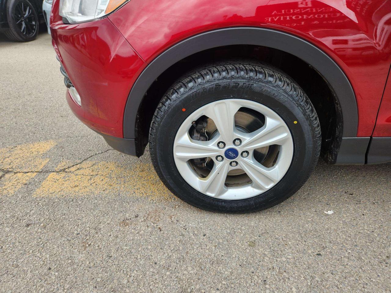 2016 Ford Escape SE 4WD, 201A PKG, NAVIGATION, NEW TIRES Photo