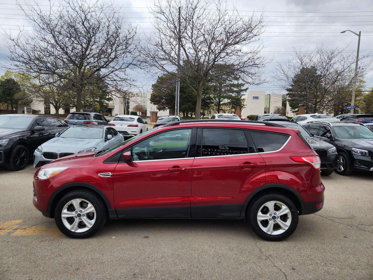2016 Ford Escape SE 4WD, 201A PKG, NAVIGATION, NEW TIRES Photo