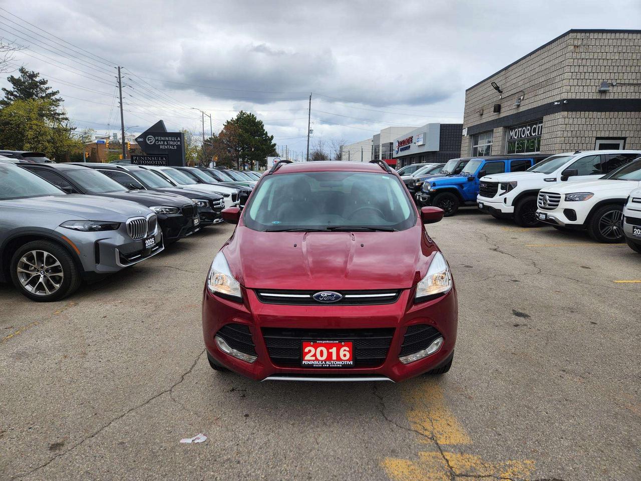 2016 Ford Escape SE 4WD, 201A PKG, NAVIGATION, NEW TIRES Photo