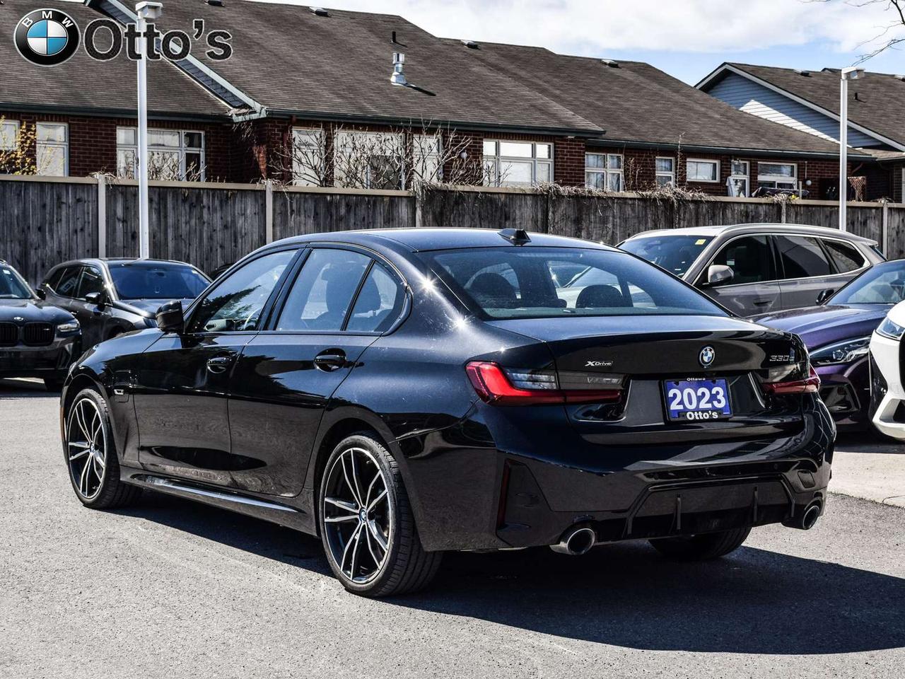 2023 BMW 3 Series xDrive Sedan Photo4