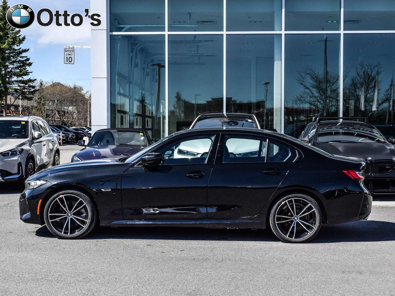 2023 BMW 3 Series xDrive Sedan Photo