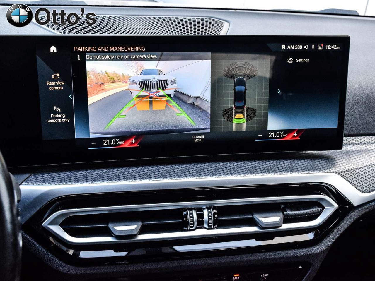 2023 BMW 3 Series xDrive Sedan Photo