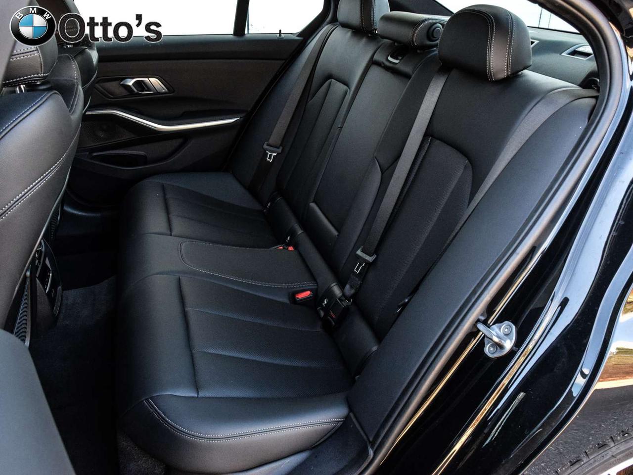 2023 BMW 3 Series xDrive Sedan Photo