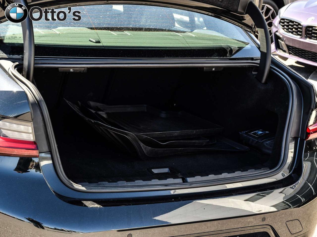 2023 BMW 3 Series xDrive Sedan Photo