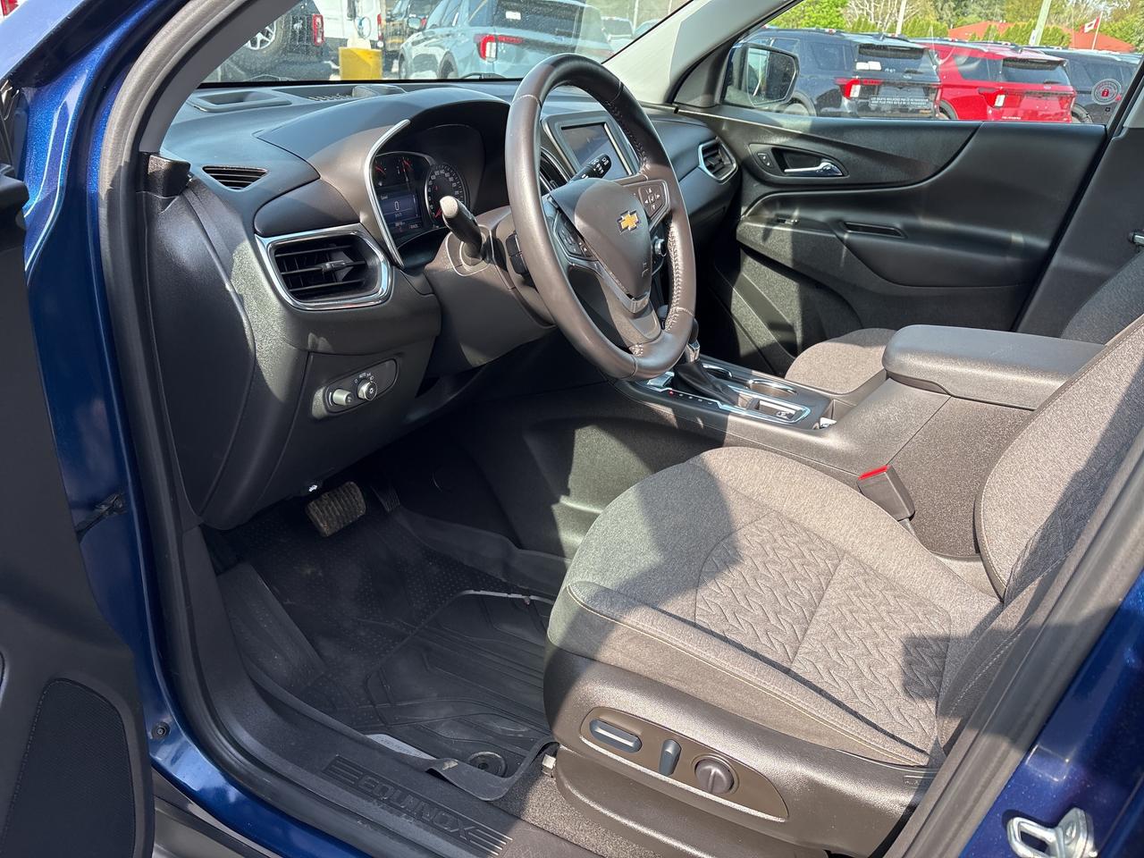 2022 Chevrolet Equinox LT Photo