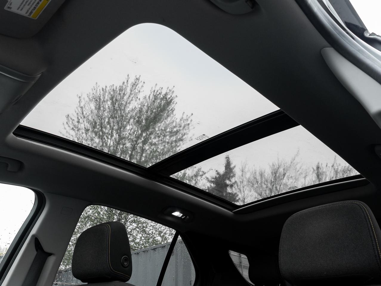 2020 Chevrolet Equinox True North   Sunroof   LOCAL TRADE   ONE OWNER Photo