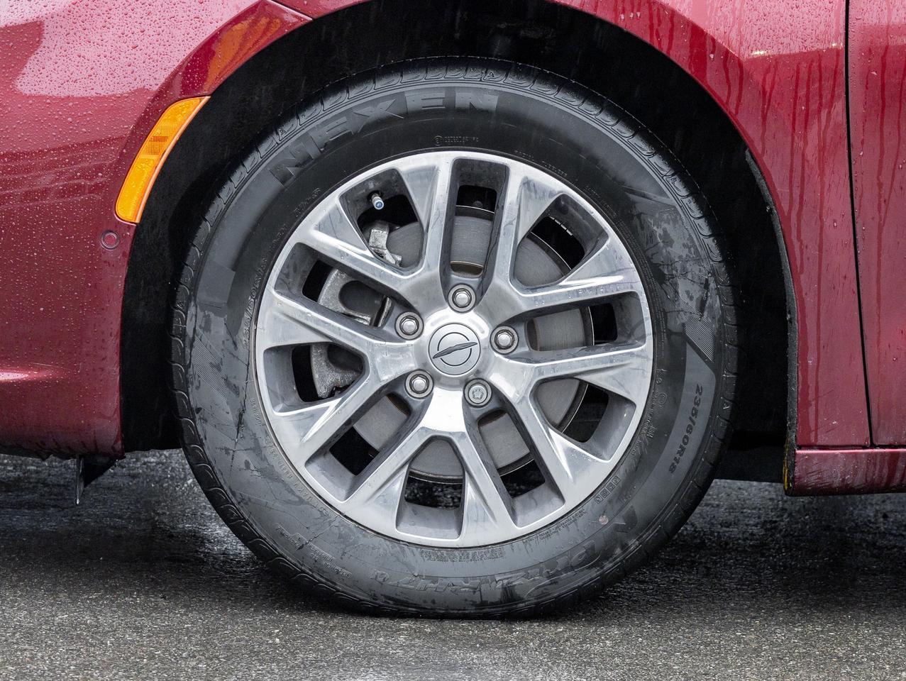 2023 Chrysler Pacifica Hybrid Pinnacle – Plug-In Hybrid   Loaded   Panoramic Roo Photo
